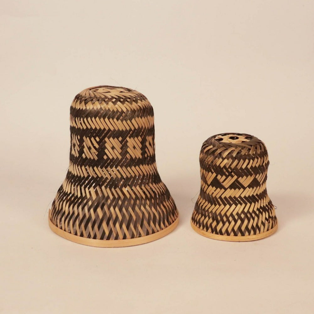 Black color bamboo lamp