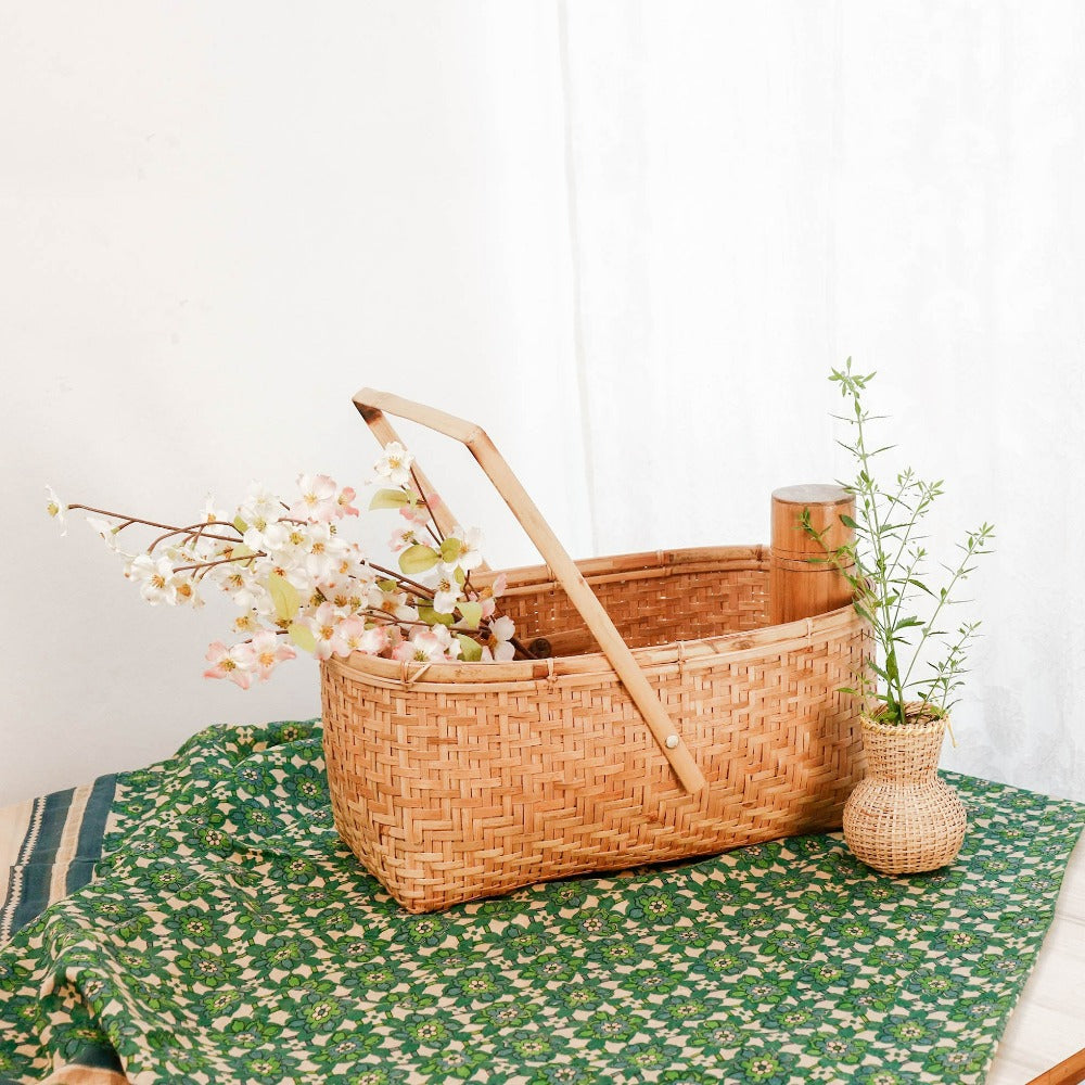 Picnic basket