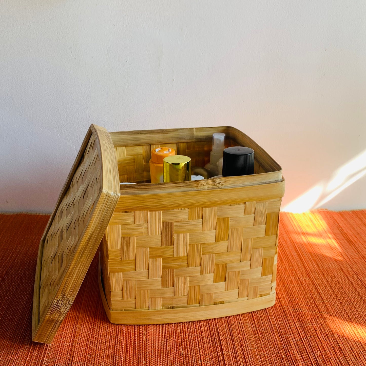 Storage box